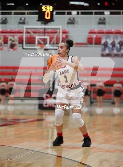 Thumbnail 1 in Westmoore @ Mustang photogallery.