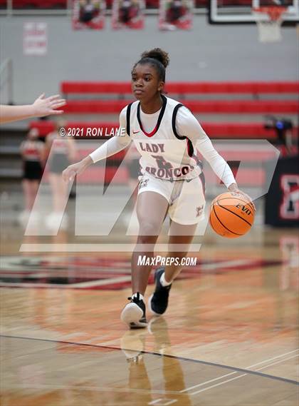 Thumbnail 1 in Westmoore @ Mustang photogallery.