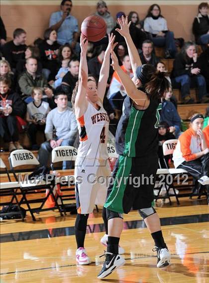 Thumbnail 1 in Webster vs. Siren photogallery.