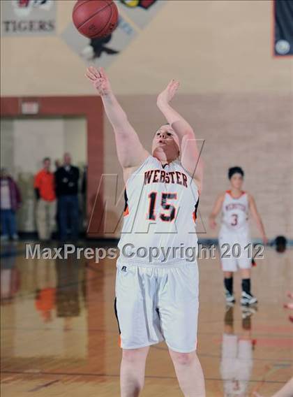 Thumbnail 2 in Webster vs. Siren photogallery.