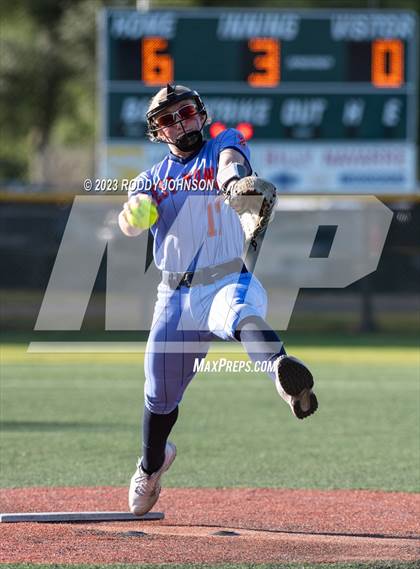 Thumbnail 1 in West Monroe vs. St. Amant (LHSAA Division1 Non-Select Semifinal) photogallery.