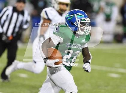 Thumbnail 2 in Archbishop Hoban vs. Winton Woods (OHSAA D2 Final) photogallery.