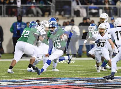 Thumbnail 2 in Archbishop Hoban vs. Winton Woods (OHSAA D2 Final) photogallery.