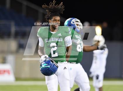 Thumbnail 2 in Archbishop Hoban vs. Winton Woods (OHSAA D2 Final) photogallery.
