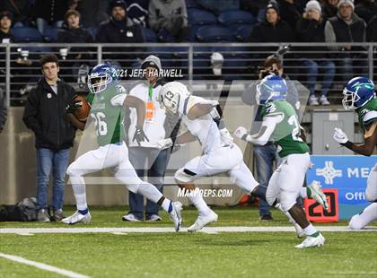 Thumbnail 1 in Archbishop Hoban vs. Winton Woods (OHSAA D2 Final) photogallery.