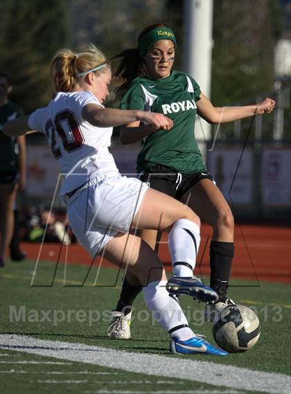 Thumbnail 1 in Royal @ Simi Valley photogallery.