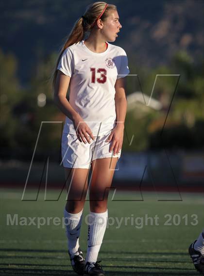 Thumbnail 3 in Royal @ Simi Valley photogallery.
