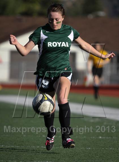 Thumbnail 2 in Royal @ Simi Valley photogallery.