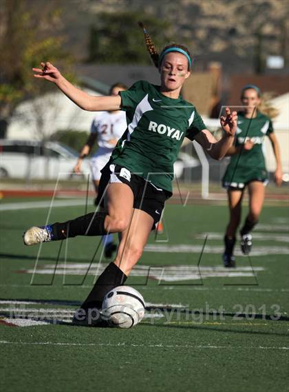 Thumbnail 2 in Royal @ Simi Valley photogallery.
