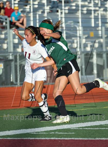 Thumbnail 2 in Royal @ Simi Valley photogallery.