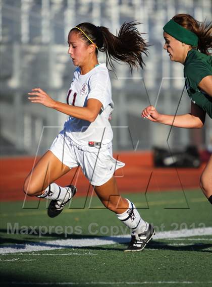 Thumbnail 3 in Royal @ Simi Valley photogallery.