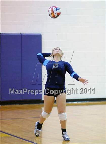 Thumbnail 2 in Foothill vs St. Lucy's (Durango Fall Classic) photogallery.