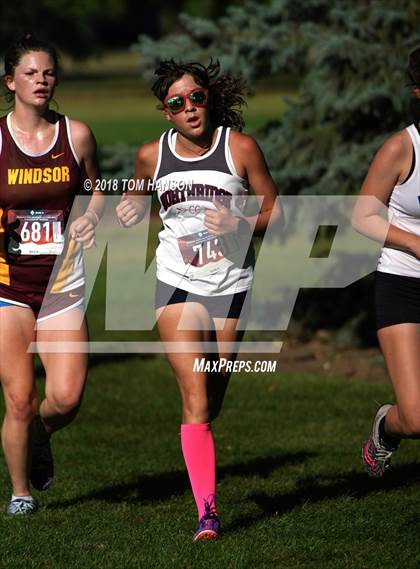 Thumbnail 3 in Loveland Sweetheart Invitational photogallery.