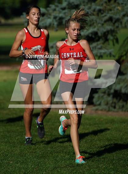 Thumbnail 3 in Loveland Sweetheart Invitational photogallery.