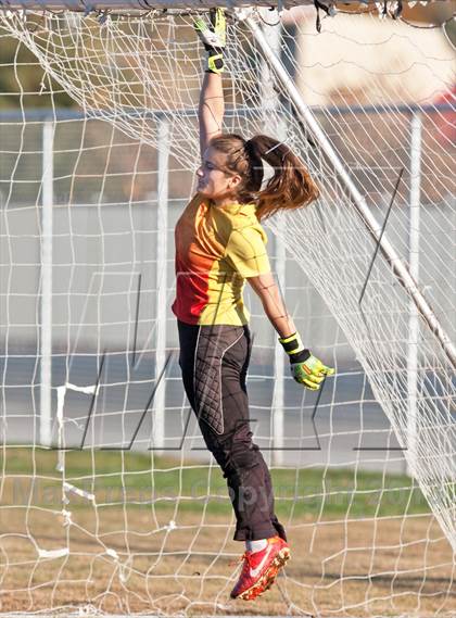 Thumbnail 2 in Hemet vs. Palm Desert photogallery.