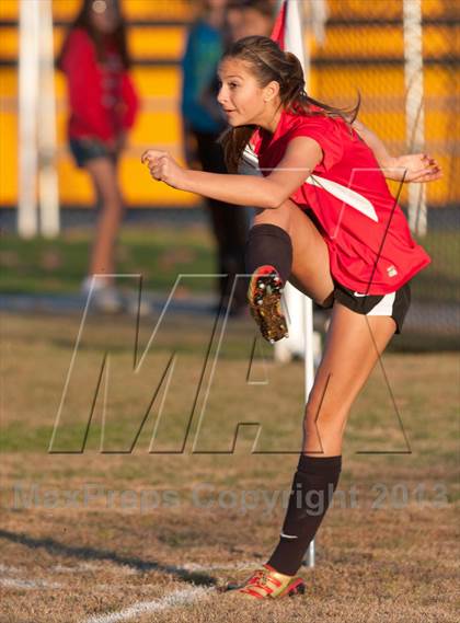 Thumbnail 3 in Hemet vs. Palm Desert photogallery.