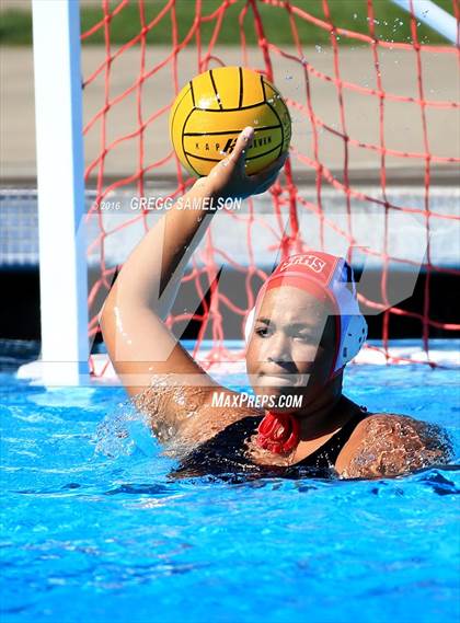 Thumbnail 3 in Miramonte vs St. Francis (California Capital Challenge) photogallery.