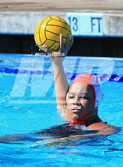 Thumbnail 3 in Miramonte vs St. Francis (California Capital Challenge) photogallery.