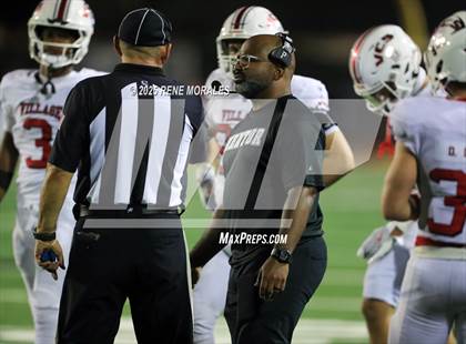 Thumbnail 1 in Village Christian vs La Canada photogallery.