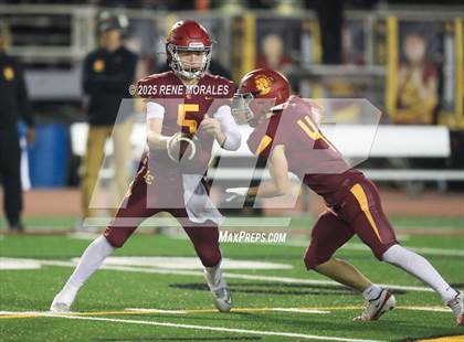 Thumbnail 3 in Village Christian vs La Canada photogallery.