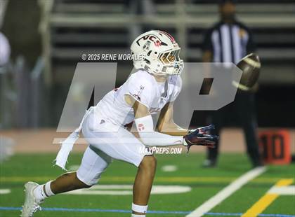 Thumbnail 1 in Village Christian vs La Canada photogallery.