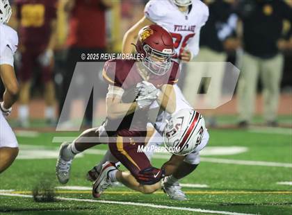 Thumbnail 3 in Village Christian vs La Canada photogallery.