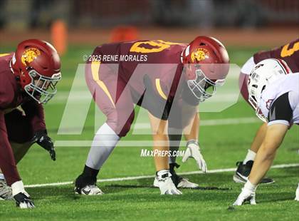 Thumbnail 2 in Village Christian vs La Canada photogallery.