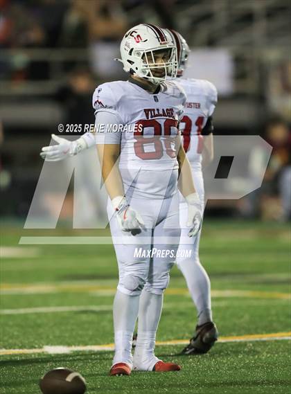 Thumbnail 3 in Village Christian vs La Canada photogallery.