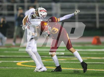 Thumbnail 3 in Village Christian vs La Canada photogallery.