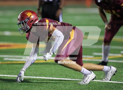 Thumbnail 3 in Village Christian vs La Canada photogallery.