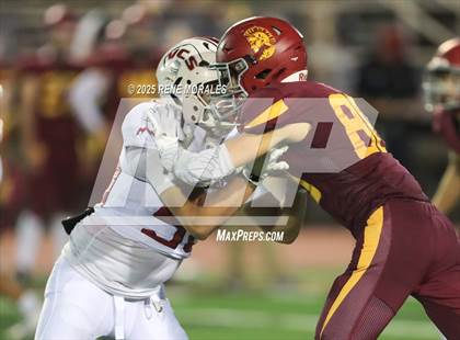 Thumbnail 3 in Village Christian vs La Canada photogallery.