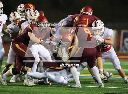 Thumbnail 2 in Village Christian vs La Canada photogallery.