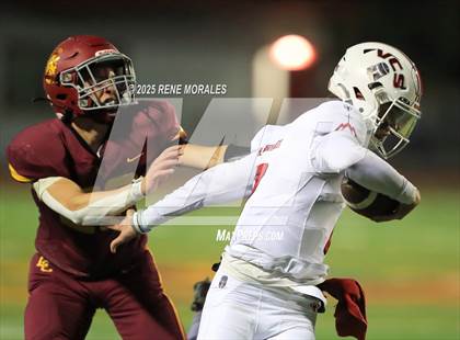 Thumbnail 1 in Village Christian vs La Canada photogallery.