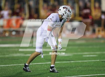 Thumbnail 3 in Village Christian vs La Canada photogallery.