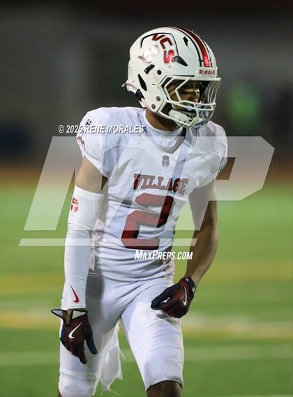 Thumbnail 2 in Village Christian vs La Canada photogallery.