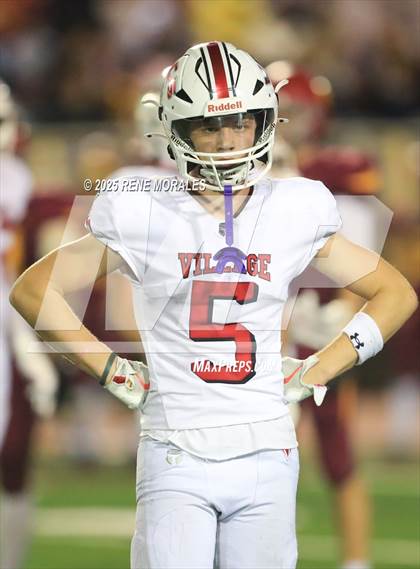 Thumbnail 1 in Village Christian vs La Canada photogallery.