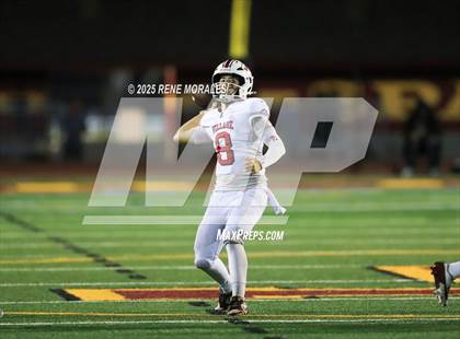 Thumbnail 1 in Village Christian vs La Canada photogallery.