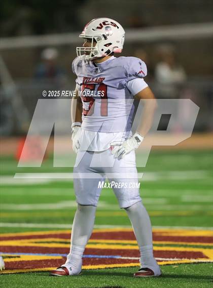 Thumbnail 3 in Village Christian vs La Canada photogallery.
