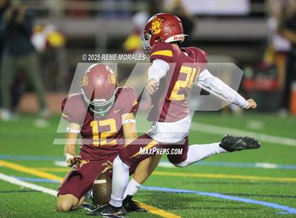Thumbnail 2 in Village Christian vs La Canada photogallery.