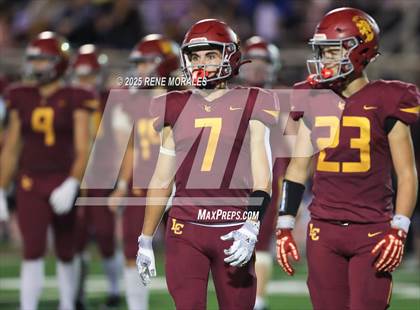 Thumbnail 2 in Village Christian vs La Canada photogallery.