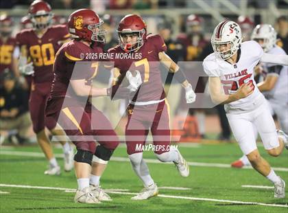 Thumbnail 3 in Village Christian vs La Canada photogallery.