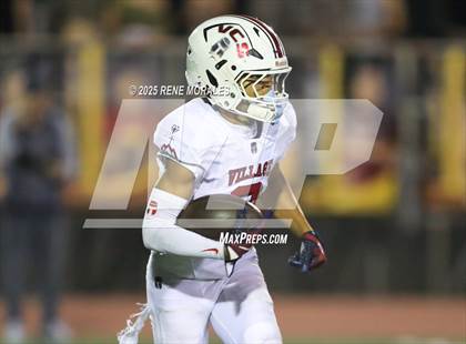 Thumbnail 3 in Village Christian vs La Canada photogallery.