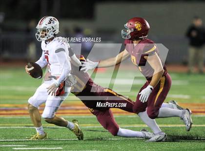 Thumbnail 1 in Village Christian vs La Canada photogallery.