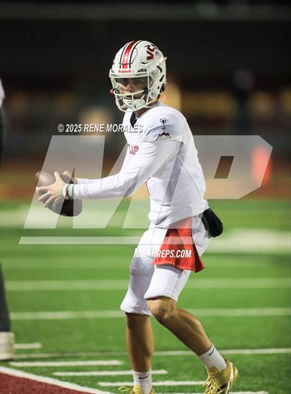 Thumbnail 2 in Village Christian vs La Canada photogallery.