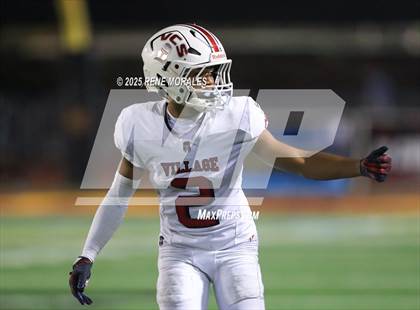 Thumbnail 1 in Village Christian vs La Canada photogallery.