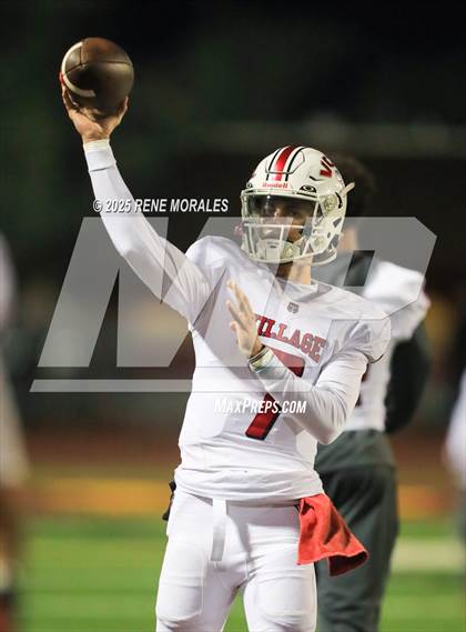Thumbnail 1 in Village Christian vs La Canada photogallery.