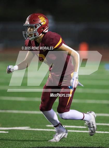 Thumbnail 1 in Village Christian vs La Canada photogallery.