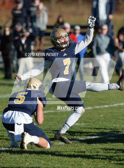 Thumbnail 2 in Trinity-Pawling School @ Choate Rosemary Hall School (Bill Glennon Bowl) photogallery.