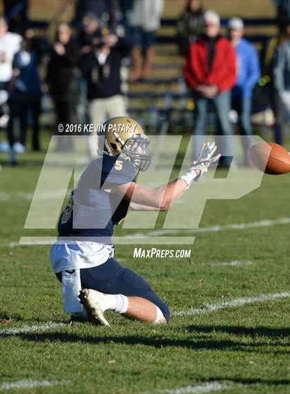 Thumbnail 3 in Trinity-Pawling School @ Choate Rosemary Hall School (Bill Glennon Bowl) photogallery.