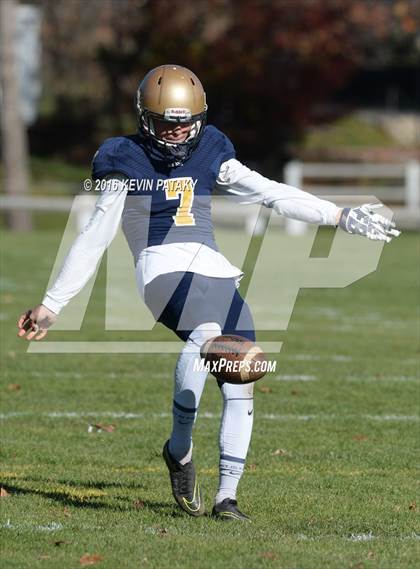 Thumbnail 2 in Trinity-Pawling School @ Choate Rosemary Hall School (Bill Glennon Bowl) photogallery.